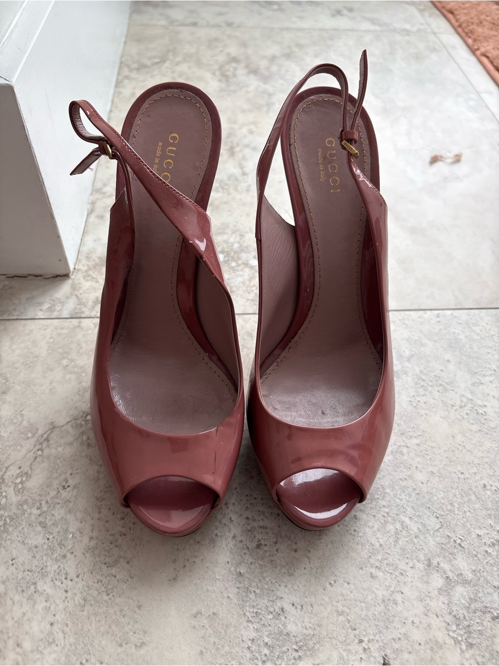 Gucci Patent Leather Peep-Toe Slingback Pumps — Rosewood Pink
